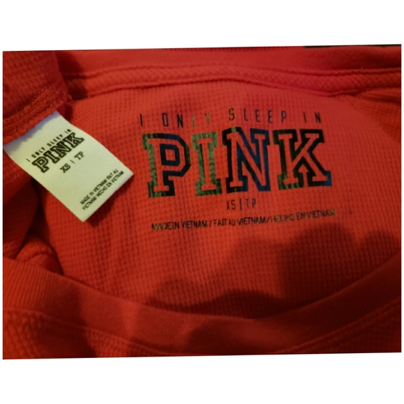 NWOT PINK VS Snowflake Pajama Set XS - Picture 3 of 3